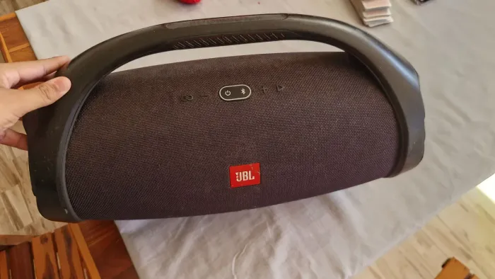 JBL boombox 2