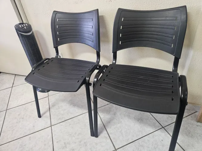 Kit de cadeiras em perfeito estado