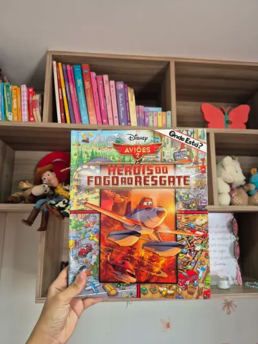 Livro infantil Disney aviões