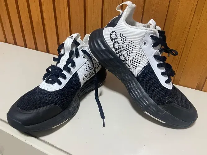 Adidas Own The Game 2.0