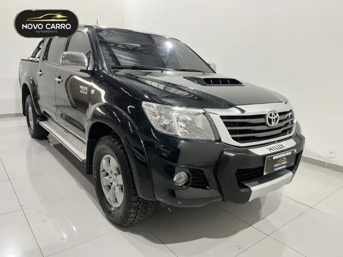 Toyota Hilux SW4 SR D4-d 4X4 3.0 TDI Dies. AUT 2012