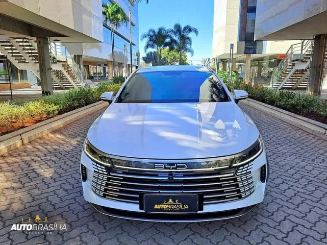 BYD King GS 1.5 16V Híbrido Aut. 2025