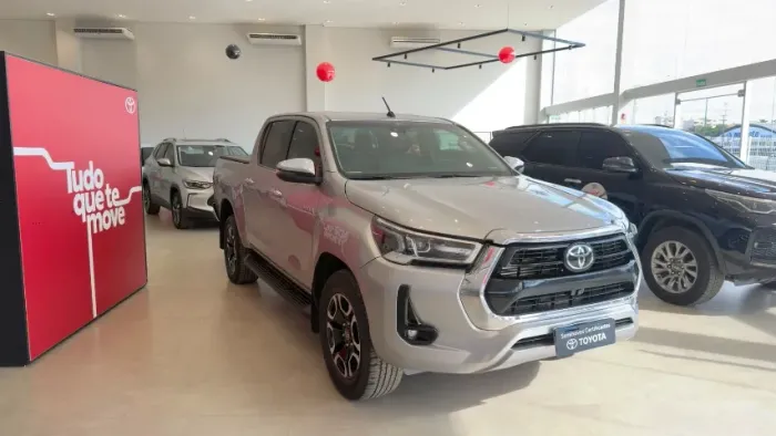 Toyota Hilux CD SRX 4X4 2.8 TDI 16V Diesel Aut. 2024