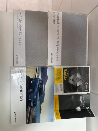 Manual do proprietário renault Sandero 2017