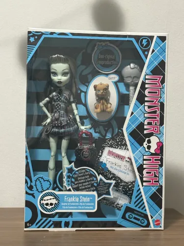 Boneca Monster High Frankie Stein Creeproduction 2022