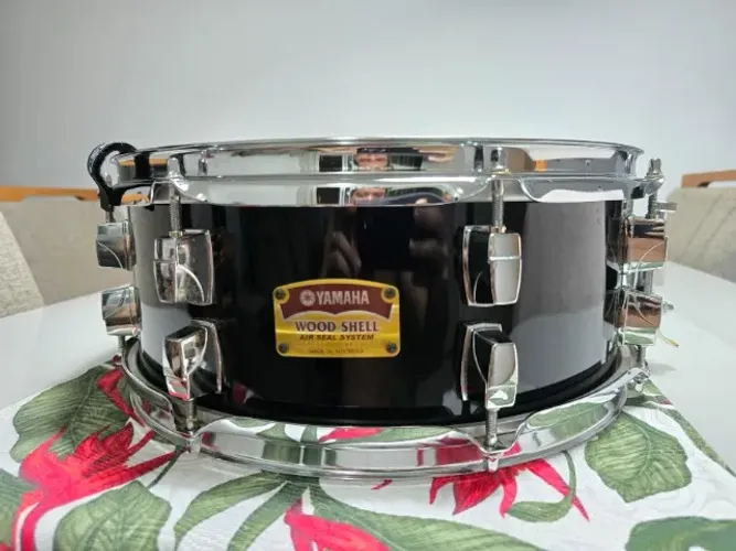 Caixa Yamaha Wood Shell 14x5.5 + Semi Case + Pele Reserva