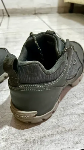 Bota Tênis Oakley 43