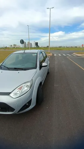 Ford Fiesta SE 1.6 8V Flex 5P 2014