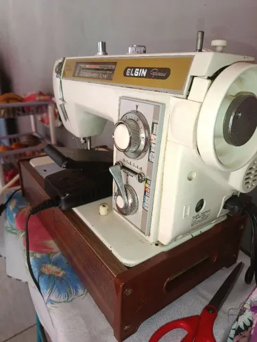 Máquina de costura