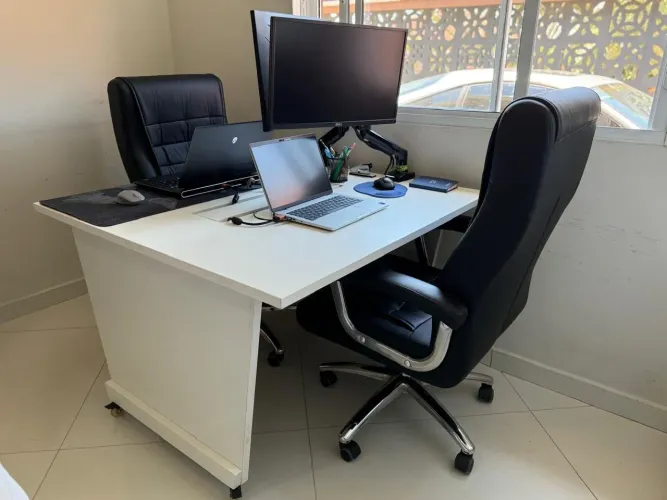 Mesa escritório dois lugares