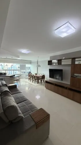 Apartamento Quadra Mar Decorado 3 Quartos Aluguel Anual Balneário Camboriú