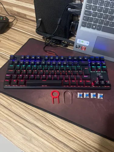 Teclado Mecânico T-Dagger Switch Blue