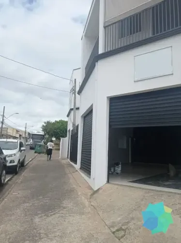Casa e Salão à venda, 170 m² por R$ 790.000 - Loteamento Terras de São Pedro e São Paulo -