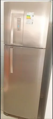 Vendo geladeira Eletrolux 380 litros Inox Usada, único dono R$ 1.500,00