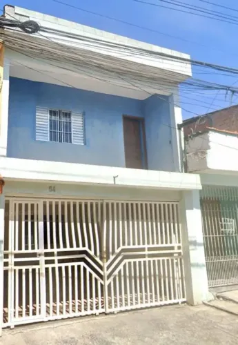 Sobrado para aluguel no Itaim Paulista, 3 dormitórios e 2 vagas cobertas. SEGURO FIANÇA.