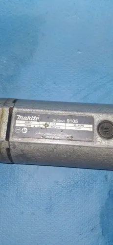 Makita 9105 750W - 220 v