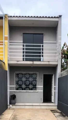 Alugo ótimo sobrado em excelente localização!