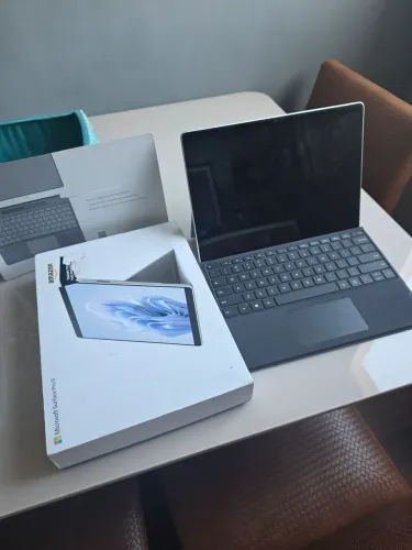 Surface pro 9 i7 16GB