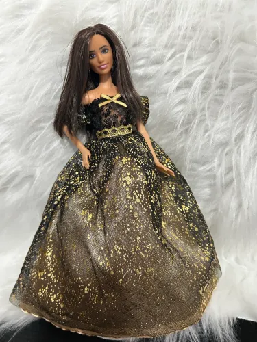 Barbie princesa dourada