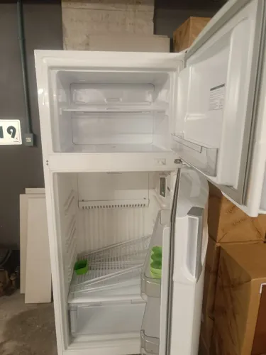 Vendo geladeira 