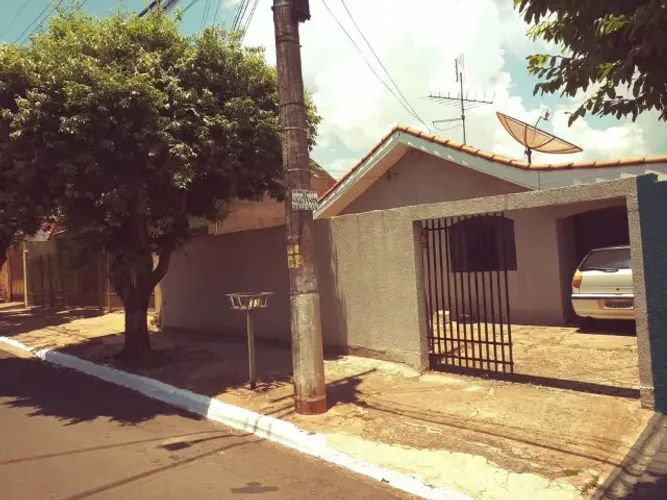 Casa em COHAB - Ourinhos