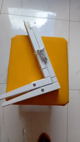 Suporte para micro-ondas com ajuste