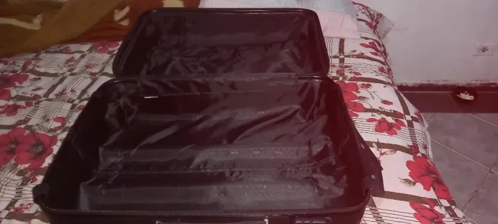 Mala sestini tam grande medidas na foto  ..há mais modelos e tamanhos zap 11- *