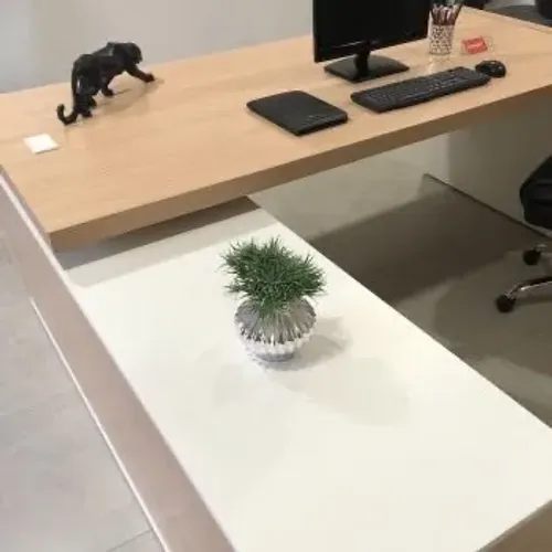 Mesa de escritório diretoria em Carvalho 