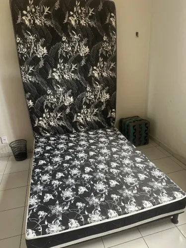 Cama box com comchao