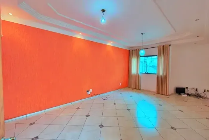 Casa assobradada à venda na Vila Pirituba na Rua Carlos Malheiro Dias