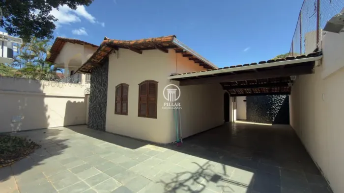 CASA DISPONÍVEL PARA LOCAÇÃO NO BAIRRO MELO - MONTES CLAROS/MG