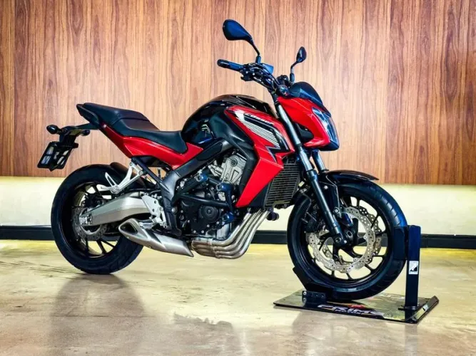HONDA CB 650F 2015