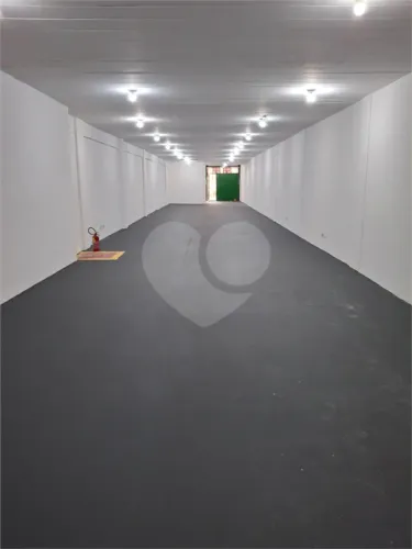 Salão Comercial com 6 quartos à venda em Bela vista - SP