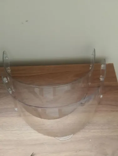 Vendo viseira , narigueira e aerofólio de capacete norisk