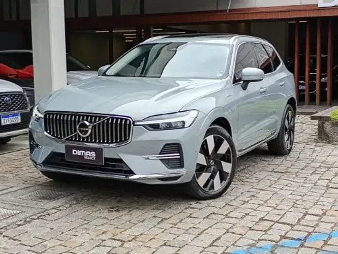 Volvo XC-60 T-8 Ultimate 2.0 AWD (híbrido) 2024