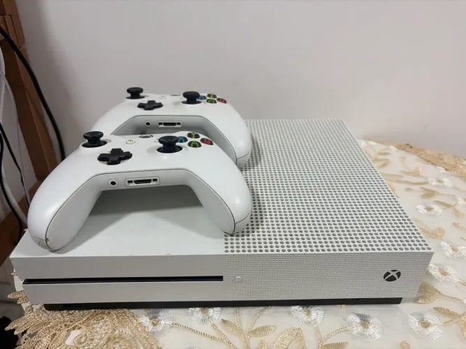 Xbox One S 1TB
