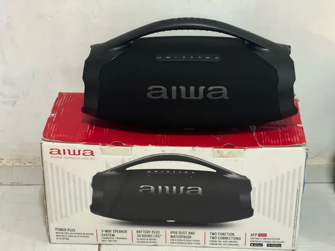 VENDO BOMBOX AIWA NOVA POUCO USADO