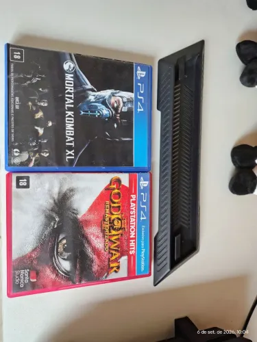 KIT DE JOGOS DE PS4 GOD OF WAR REMASTERIZADO E MORTAL KOMBAT XL ÓTIMO ESTADO