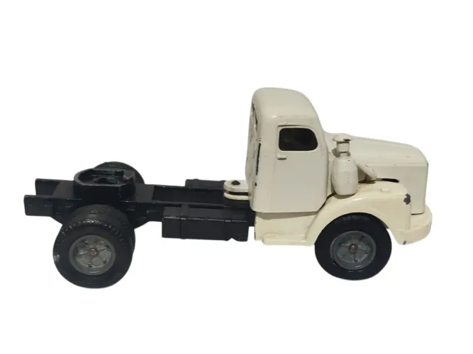 Miniatura Caminhão Scania vabis Jacaré Juê 1:50