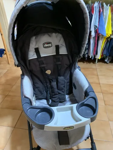 Carrinho de bebê Chicco Neuvo até 15kg