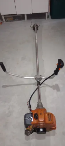 Máquina de roçar valor 700