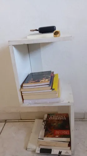 Pequeno porta livros