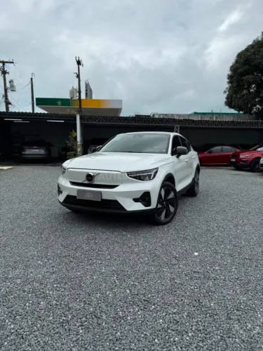 Volvo C40 Recharge Plus (elétrico) 2024
