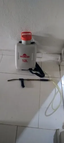 Bomba de pulverizar para matar o mato