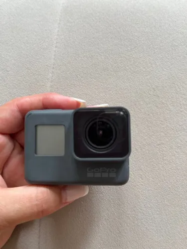 Camera Gopro Hero 5 cinza 4k, a prova d´agua e acessórios
