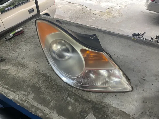 Farol direito Hyundai Vera Cruz 2009 2010 2011 Xênon