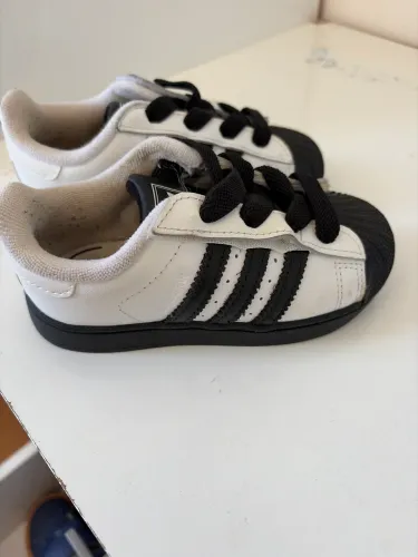 Tênis adidas original infantil