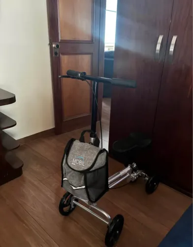 Carrinho p/ quem quebrou pé/ perna