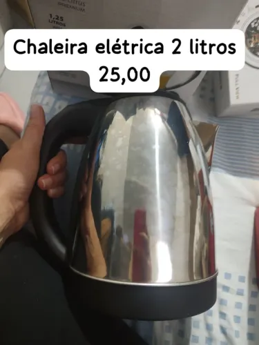 Chaleira elétrica 2 litros