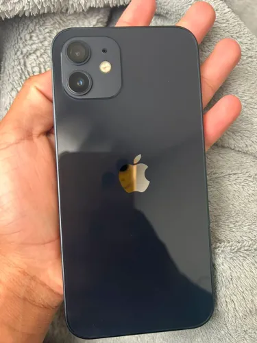 Vende-se iPhone 12 R$1100